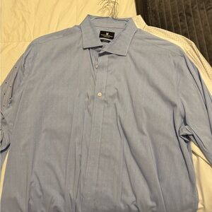 Psycho Bunny dress shirt
17 1/2 34/35